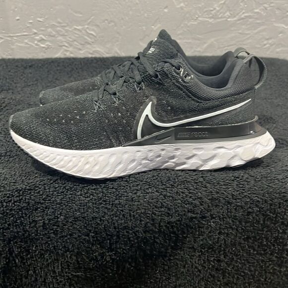🔥 NIKE React Infinity Run Flyknit 2 Black Running Shoes Women Sz 6.5 - PERFECT - Picture 4 of 11